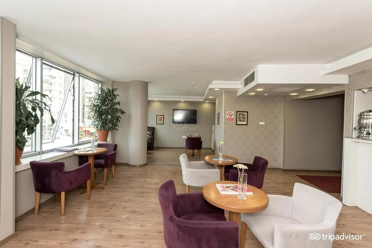 Walk In Hotels Izmir 3*,